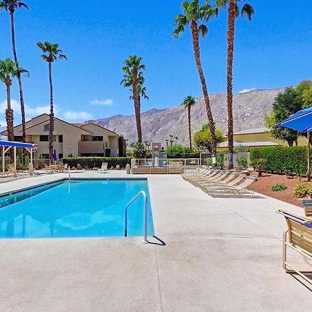 Modern Plaza Villas Oasis Palm Springs Exterior photo
